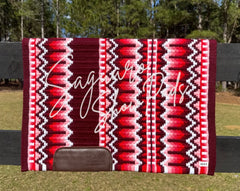 Sur Tapis ''Nirvana 3.0'' Bourgogne, Roses & Blanc