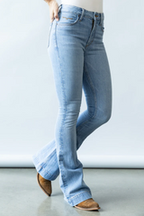 Jennifer Light Wash Jeans