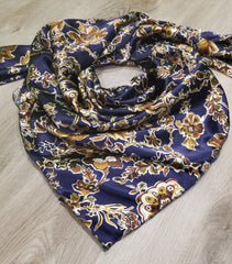 Foulard Deluxe en Satin 44x44'' - Bleu Marin Floral