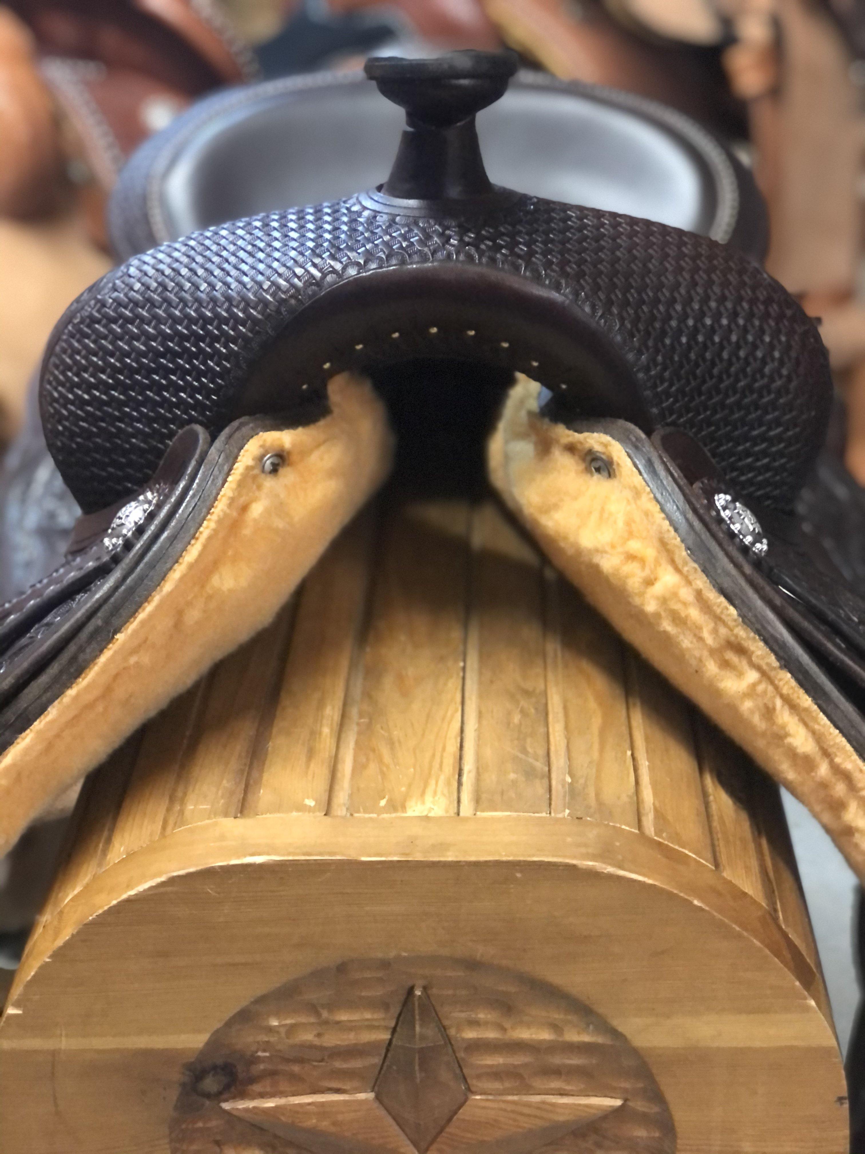 Phoenix Square Reiner Saddle - FG Pro Shop Inc.