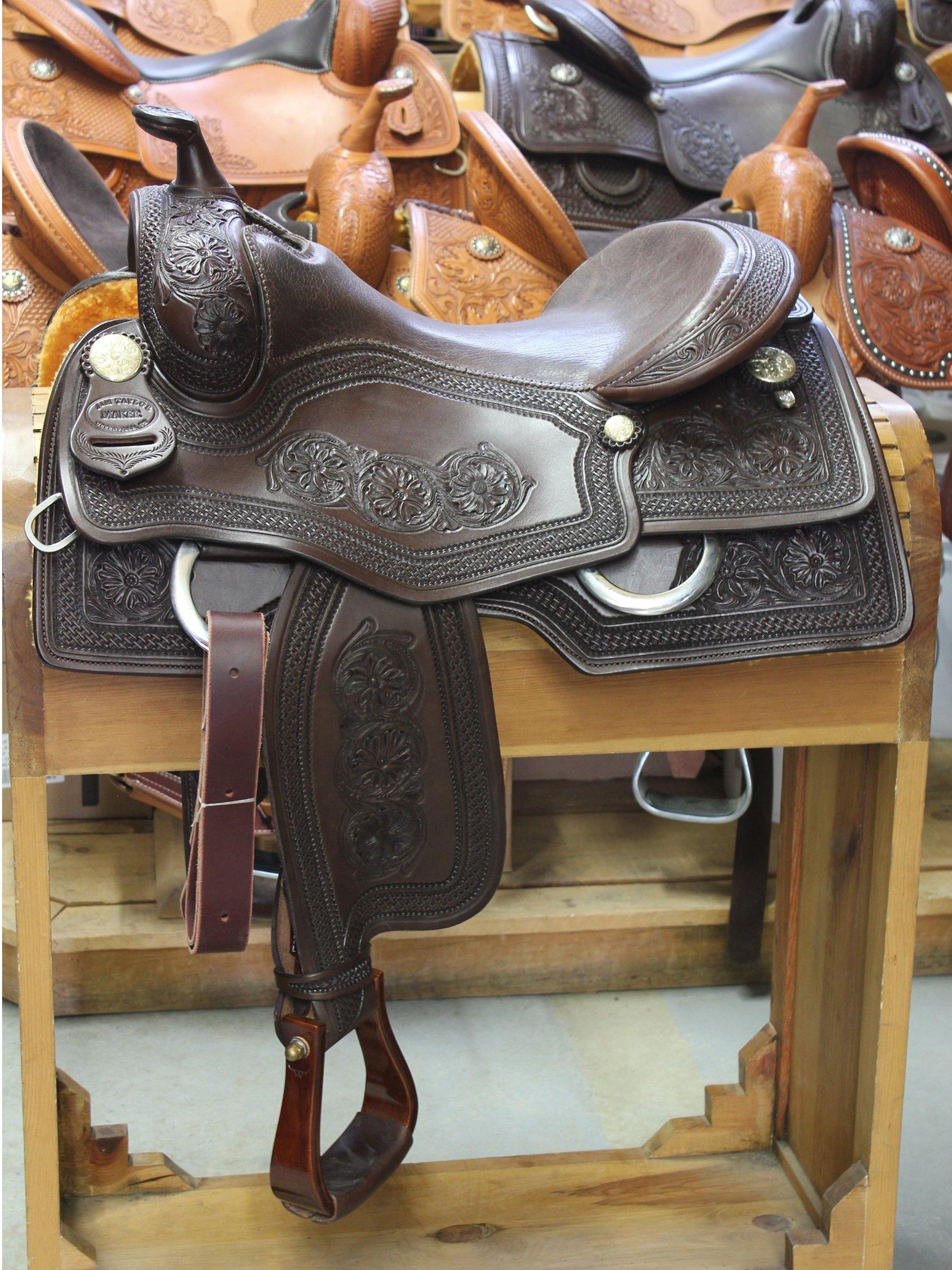 Selle Western Aledosaddlery – Cuir Naturel Outillé – Taille 16 – Neuve – Pour Ranch