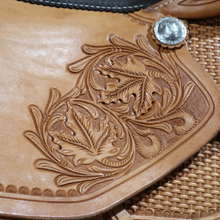 Load image into Gallery viewer, FG Reining Saddle Mapple Leaves - Golden
